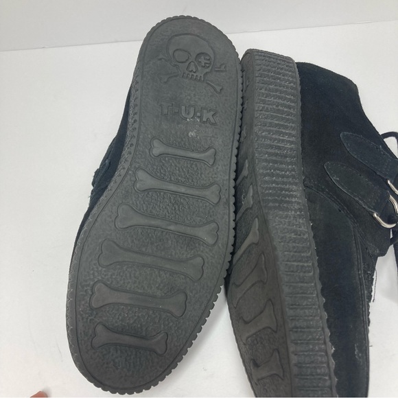 T.U.K Black Suede Viva Low Creeper Size womens 8 Mens 6 Shoes Low Platform - Picture 12 of 14